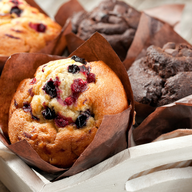 Muffins με Μούρα και Σοκολάτα