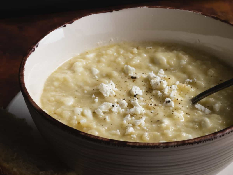 Ο ΤΡΑΧΑΝΑΣ: ΕΝΑ ΠΑΡΑΔΟΣΙΑΚΟ ΘΡΕΠΤΙΚΟ ΣΥΣΤΑΤΙΚΟ ΜΕ ΠΟΛΛΕΣ ΔΥΝΑΤΟΤΗΤΕΣ